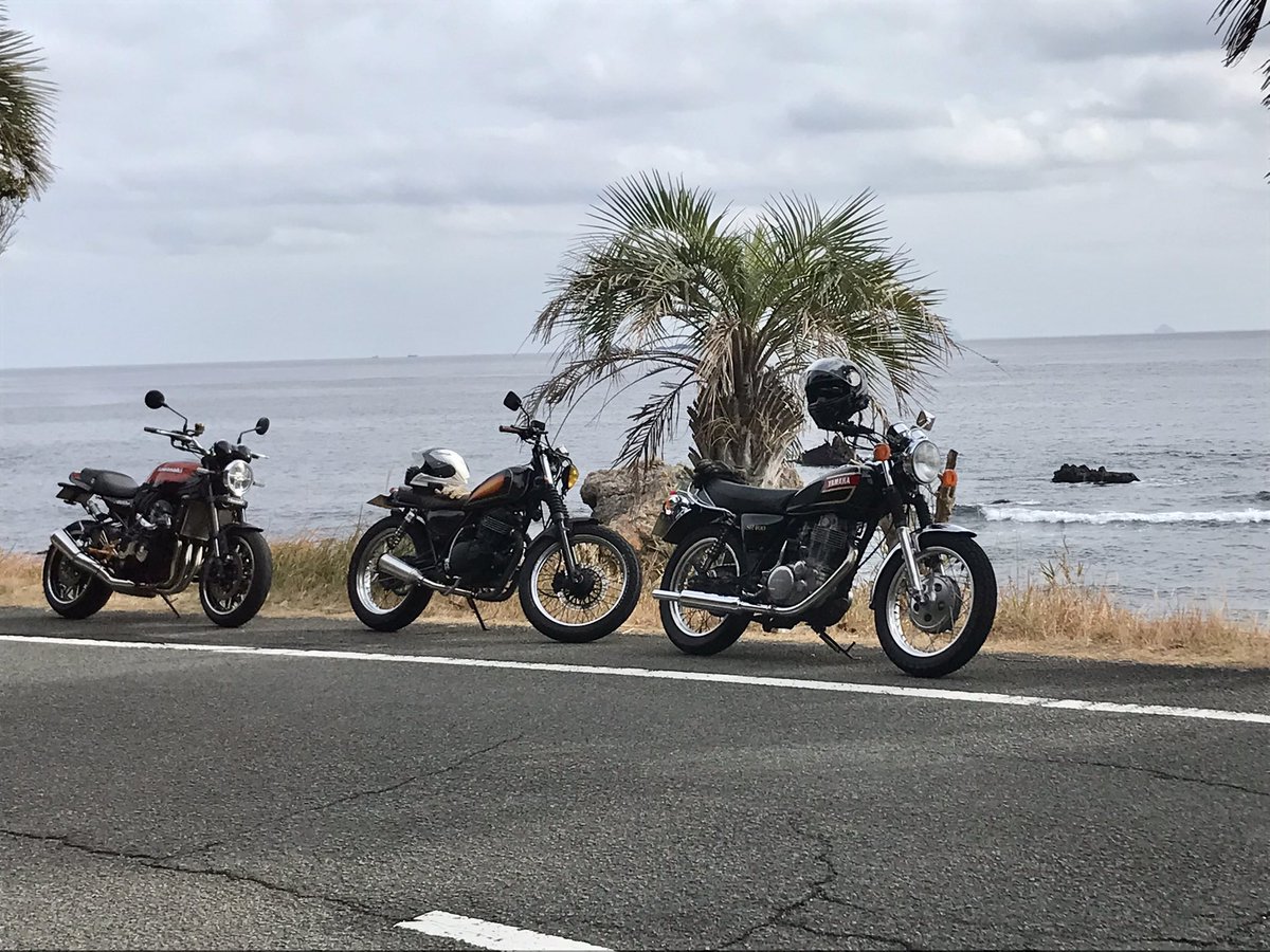 326_sr400's tweet photo. 初乗り。今年も宜しくお願いします。

#sr400 
#バイク乗りと繋がりたい https://t.co/koRFyqZ27z