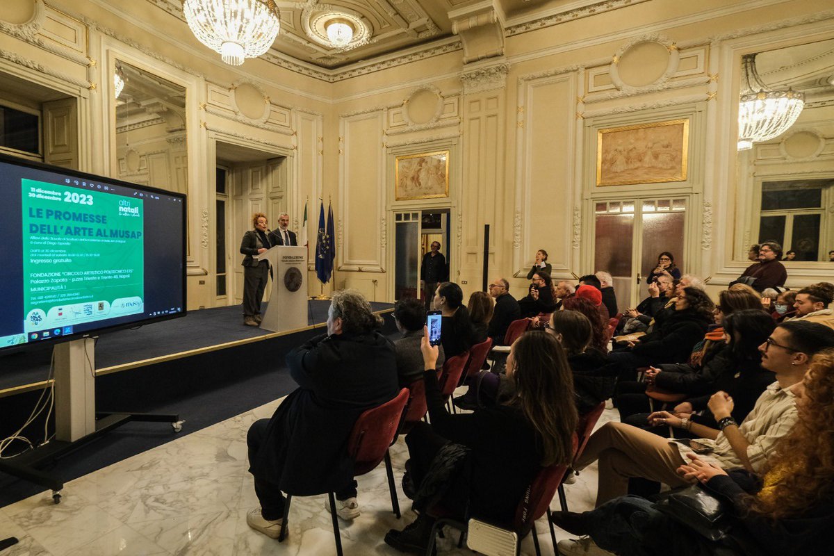 RosariaIazzetta's tweet photo. La volontà tipica delle terre vulcaniche e il pensiero creativo non danno frutti proliferi se poi l’intero ecosistema non si organizza per disciplinare l’andamento della cooperazione, la potenza del team di riferimento. Scuola di Scultura Accademia di Belle Arti di Napoli https://t.co/ygGdgOLYcv