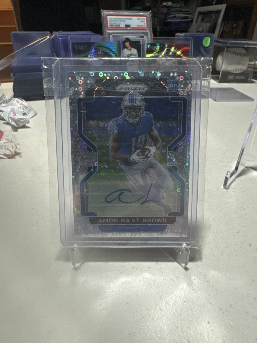 logancards112's tweet photo. @CardsTonys24754 @sports_sell $105 obo https://t.co/2oUK5PAlgm