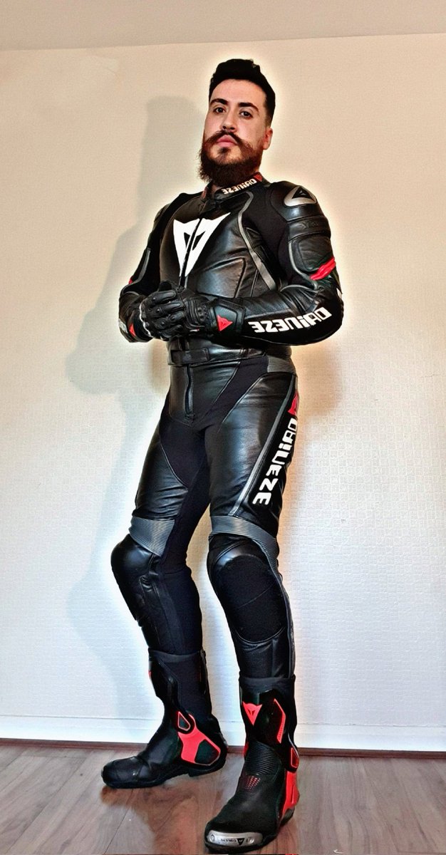 So much leather to focus on 😏 Let's go for a ride?