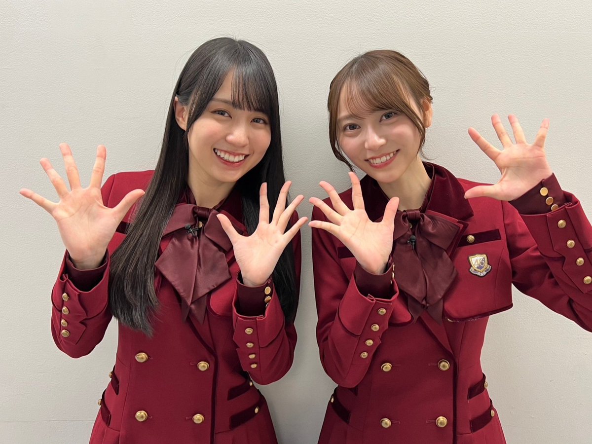 nogizaka46's tweet photo. このあと23:00～日本テレビ系「笑いダネ」に #岩本蓮加 #梅澤美波 #賀喜遥香 #弓木奈於 #与田祐希 が出演します✨

#乃木坂46
#笑いダネ
https://t.co/9LOTltHl90 https://t.co/fvI7q4OjU1