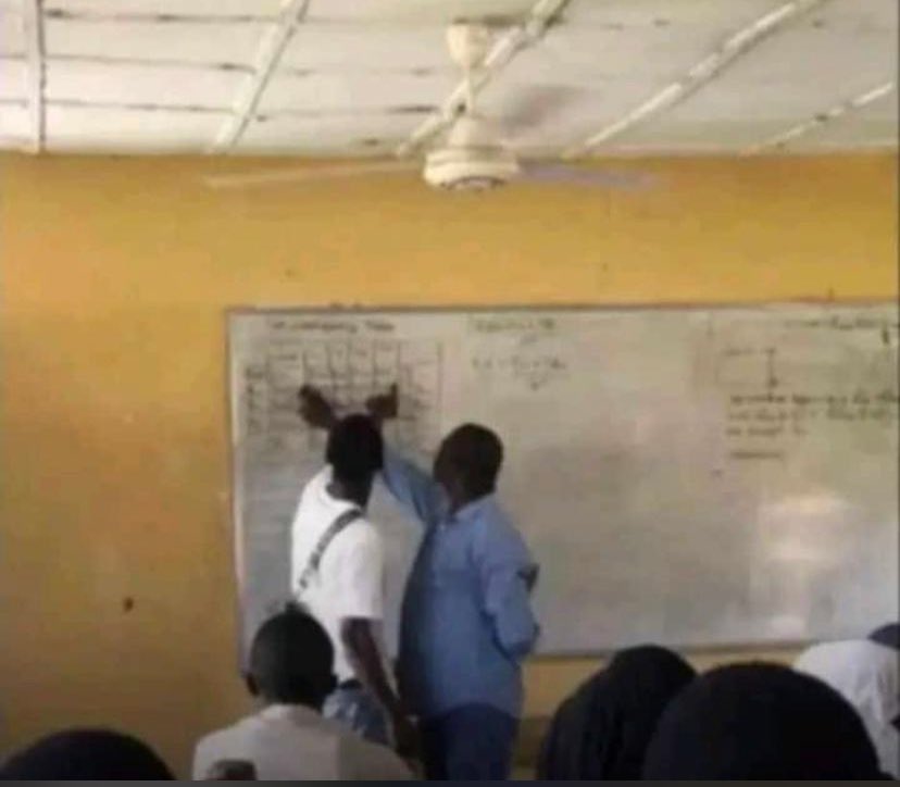 Dowinz_man's tweet image. If I gree make I bend ..😂