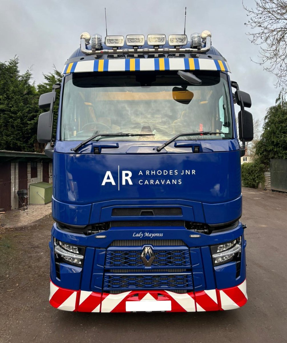 Thompsons tweet media