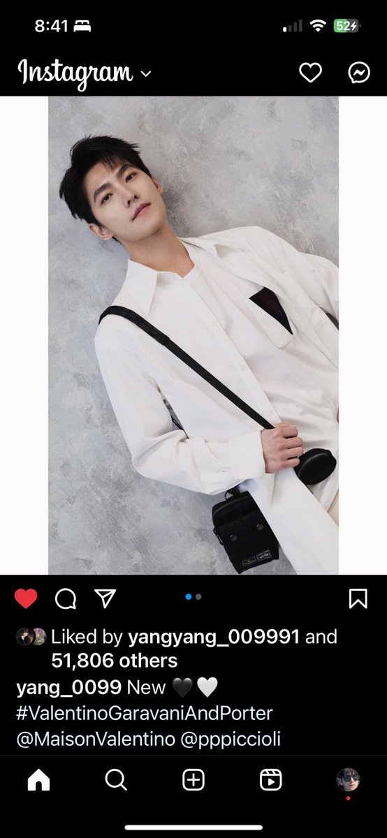 YangYang061122's tweet photo. YY posted on His IG
hit love❤️

#YangYang #YangYang杨洋 https://t.co/3QJ3INdIsZ