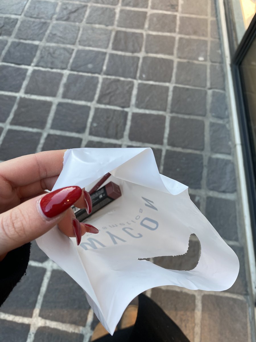 voidlro's tweet image. come le convinci tu le donne