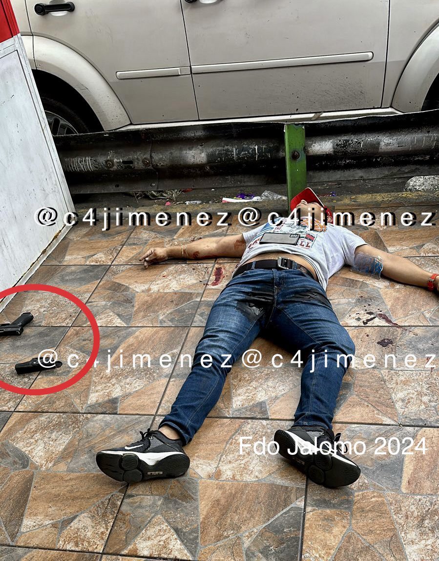 c4jimenez's tweet photo. AGENTE d @FiscaliaCDMX ESCOLTÓ con PATRULLA a EXTORSIONADORES… y los CUIDÓ EN EL MERCADO
Así escoltó el agente Fernando Jalomo 2 camionetas q llegaron d Edomex al mercado d @IztacalcoAl
Después estuvo durante horas con los extorsionadores q buscaba detener @SSC_CDMX
Acabó muerto https://t.co/6ypvOp3ZkV