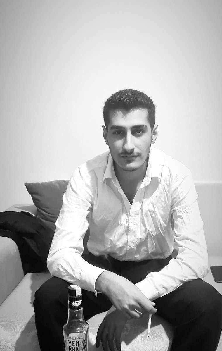 PredatorMehmet's tweet photo. 2024’ü şu şekil karşıladık sıkıyosa kotu gecsin ag https://t.co/td0EZdwhfe
