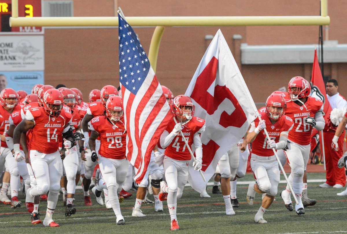 Hwilkinsoniii's tweet photo. I’m extremely blessed and honoured to announce that I’ve received my first offer from McPherson College (D2) 🔴⚪️ @MACBulldogsFB @CoachJFisc  @GoMHSMules @GoMHSMules https://t.co/1gktDgGTbQ