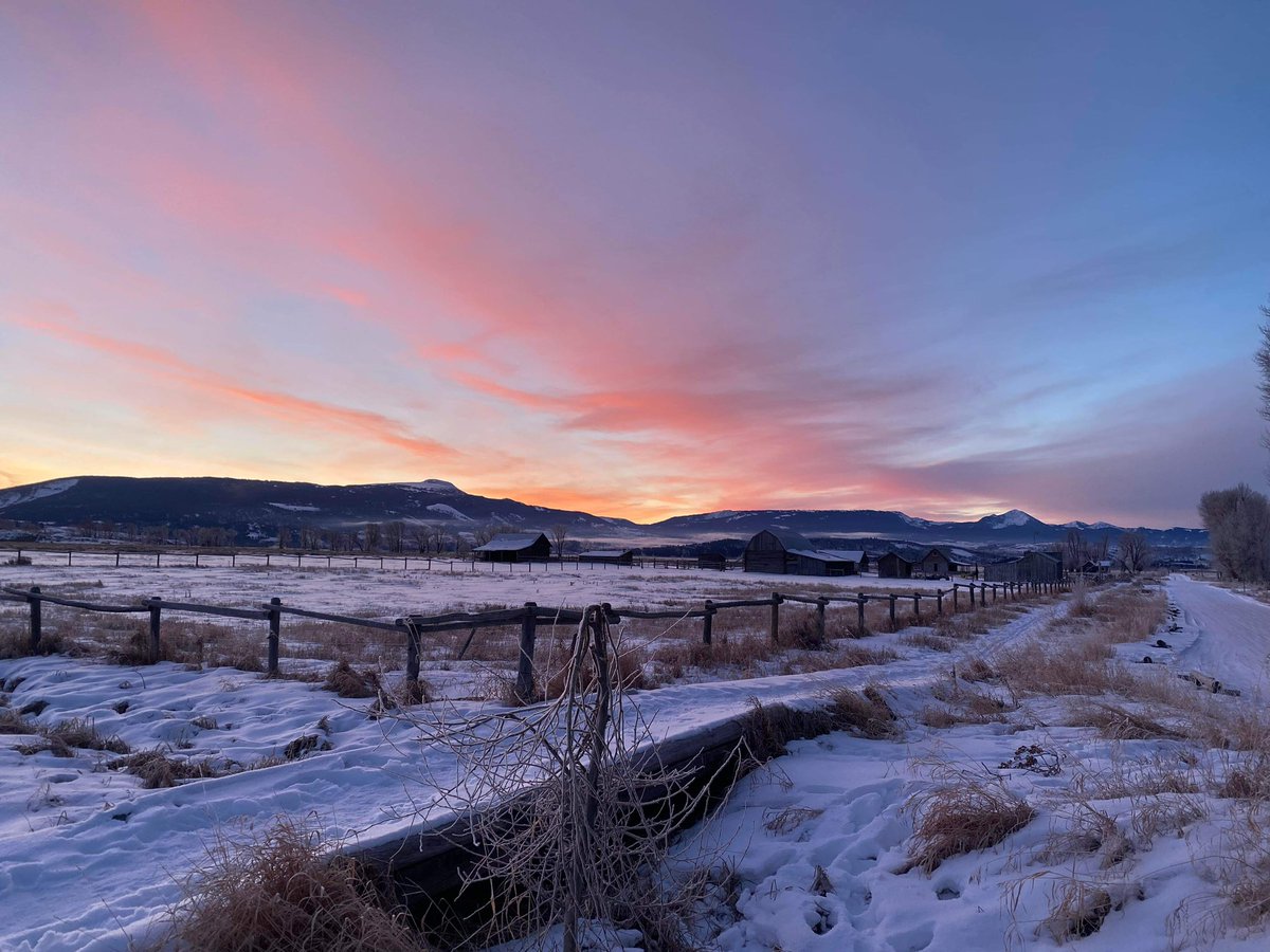 spann's tweet photo. Jackson Hole WY this morning… Photos from Regina Jones https://t.co/P0oSllzmhU