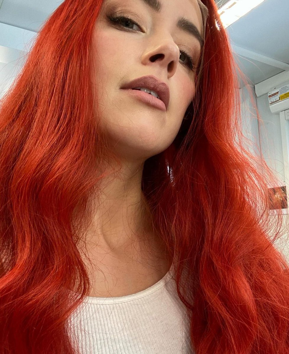 Amber Heard thanks fans for their support after her Aquaman return:

“After all this time, Aquaman 2 made its splash (sorry, it’s too easy) 💦 Thank you to all of my fans for the overwhelming support and love in Mera’s AQ return. Thank you so much❤️”