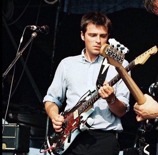 Hourly Weezer tweet media