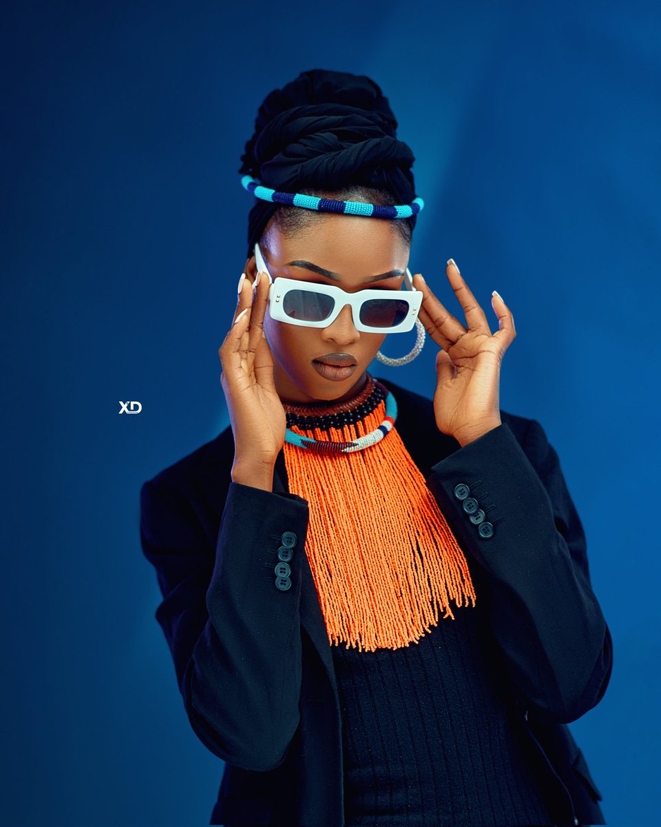 cj_xtra's tweet photo. Her love for pictures transcends pixels, it's a dance of passion and art. 📸✨ She's not just in the picture; she is the picture—a testament to the beauty XD Expressions captures. 💖✨ #GambianBeauty #XDExpressionsMagic" https://t.co/J1Q7xI2frc