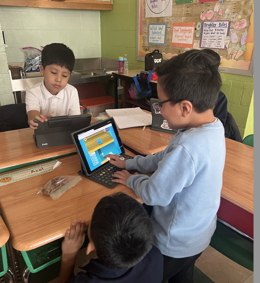 PS 376 💻🍎 tweet media