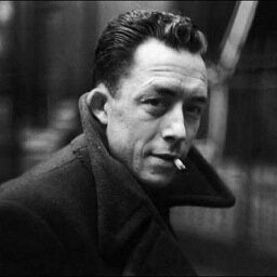 ¿Cuál les parece la mejor obra del escritor francés Albert Camus?

- El extranjero.
- La muerte felíz.
- La peste.
- La caída.
- El mito de Sisifo.
- Calígula

Mañana se cumplirán 64 años de su fallecimiento, con tan sólo 46 años.