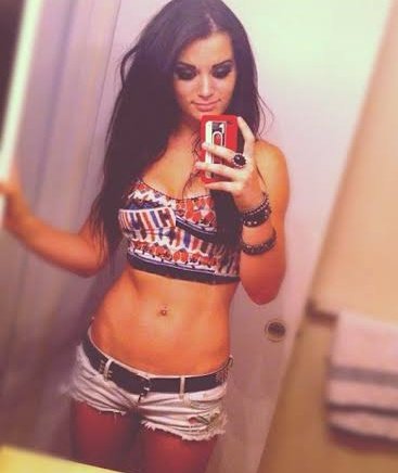 ThePiercedBelly's tweet photo. @hottestmidriffs the low rise 🔥🔥🔥 https://t.co/VMsiDEPrD7
