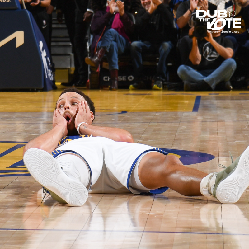 warriors's tweet photo. Curry's 10th Career Game with:
35+ Points
4+ 3-Pointers
4+ Steals