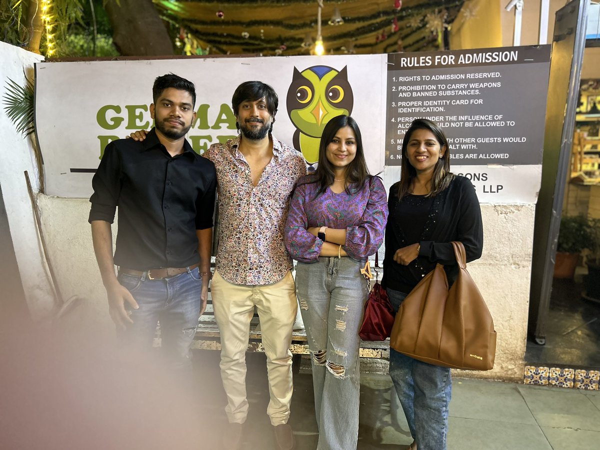 DrManasiPawar4's tweet photo. Glad to meet actor and activist @ChetanAhimsa  @MeghaaShri https://t.co/QaTq9Tw4QH