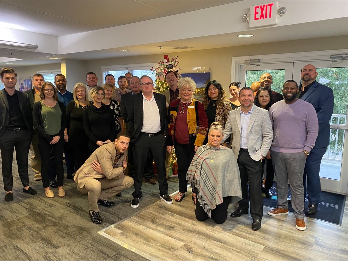 Bluegreen Careers tweet media