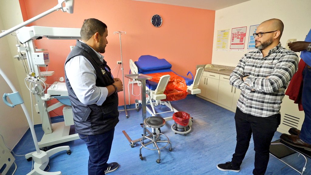 SaludImbabura's tweet photo. #Esmeraldas | Marcos Ortiz, Coordinador Zonal 1 de @Salud_Ec, realizó un recorrido de verificación por el Centro de Salud #Rioverde donde constató la calidad de los servicios y el buen abastecimiento de medicamentos e insumos médicos. https://t.co/DLeoRwzgZY