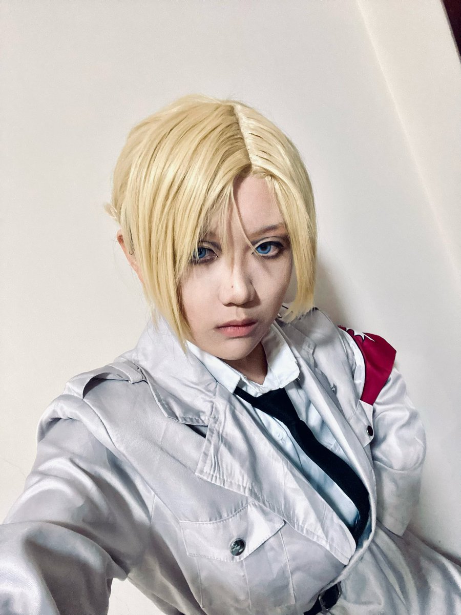 FloatingTan's tweet photo. #AttackOnTitan #annieleonheart https://t.co/YVshq6tAet