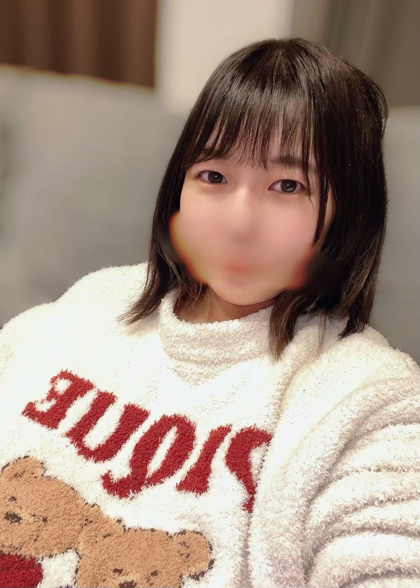 mer_uradayo's tweet photo. 新しいパジャマふわふわ🤍🤍
ぎゅーしたら気持ちいいかも🫣 https://t.co/RR6Alqelpt