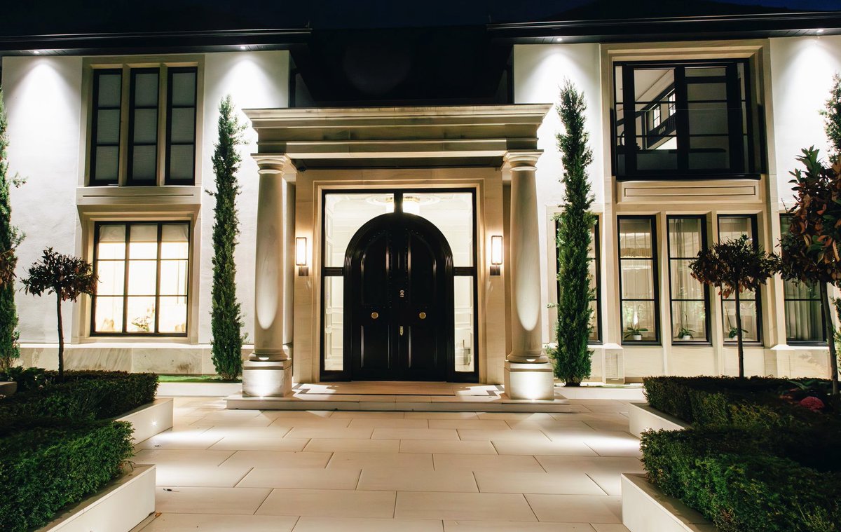 Collingwood Lighting tweet media