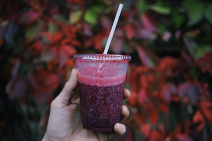 Can Smoothies Really Change My Life? Smoothies change lives. Really. Blog link here: mindfulmarket.com/matters/can-sm… #mindfulmarket #blog #smoothies #fruits #vegetables #nutrients #energy #healthyrecipes #cleaneating #healthyeating #healthychoices #nourish #healthyhabits
