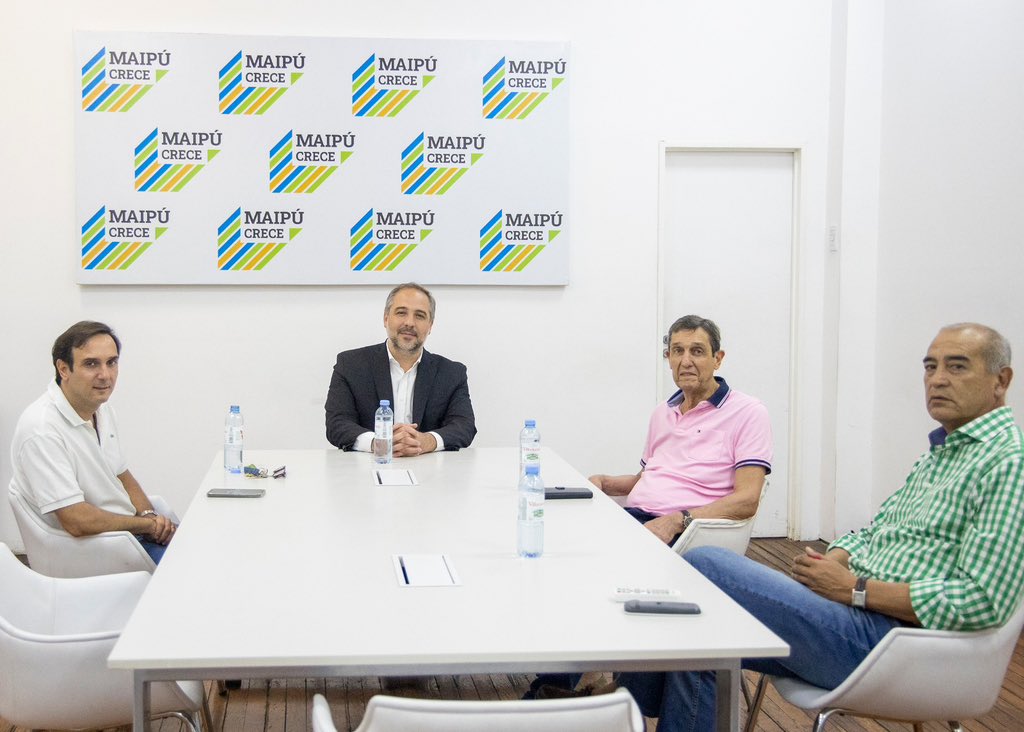 🫂| Muchas gracias Rolo por tus consejos y buenos deseos, siempre te caracterizaste por el trabajo y el gran compromiso con todos los mendocinos.

Vamos a seguir impulsando acciones que beneficien al crecimiento de Mendoza y de todo el oeste argentino.

¡Gracias y excelente 2024!