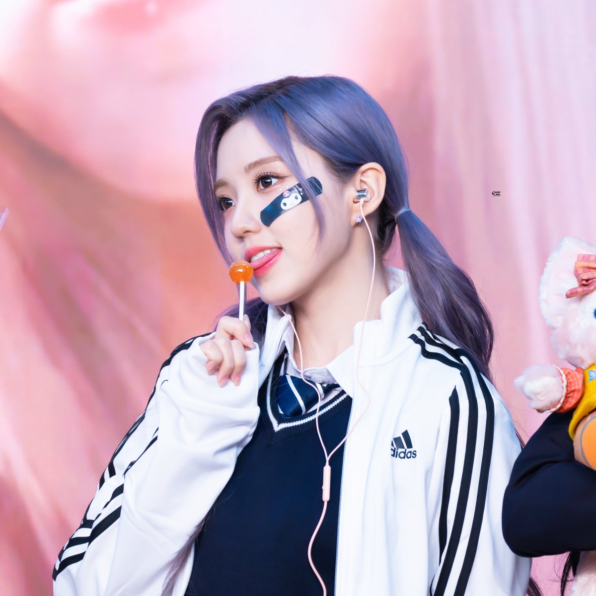 231015 CTS컨벤션홀 케플러 Galileo 팬싸인회 

사탕모델 해도 잘 어울릴 듯? ㅋㅋㅋ 🍭😋💕💕

#케플러 #Kep1er #강예서 #예서 #Yeseo #イェソ