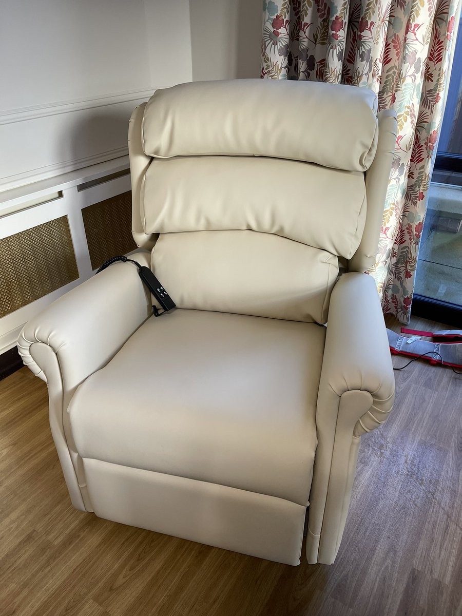A recliner chair that helps you rise to standing position too

This cream vinyl dual motor rise and recline chair was a special order for a valued customer last year

Extra wide seats available

Call into the <a href="/bann_mobility/">Bann Mobility</a> Portadown show room Monday to Saturday to view the range