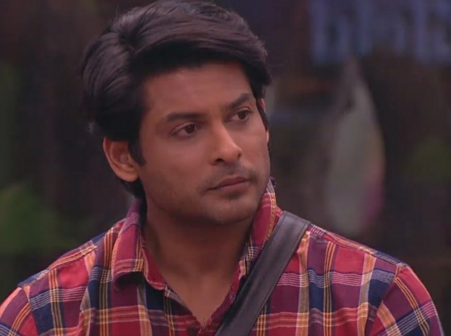 JhumeTahamina's tweet photo. No one really cares about your mental health &amp; your side of story ...Until it turns into anger &amp; frustration...
And then suddenly you are a bad person...
And then people judge you...🤷‍♀️

#SidharthShukla #SidHearts 
#SidharthShuklaLivesOn https://t.co/k3fzUxaBYN
