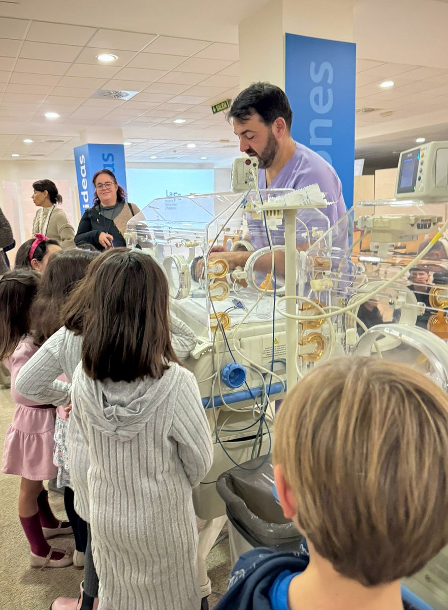 HospitalLaFe tweet media