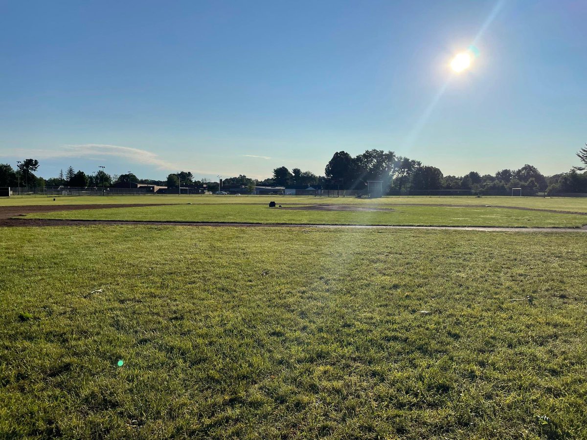 bbconnectionInt's tweet image. 🚨Prep School🚨
Busche Academy
@BuscheAcademy 

📍- Chester, NH
👀- Recruiting 24-26s
🏫- Grades 8-12 &amp;amp; PG
🏠- Dorms available 
💰- Scholarship available 
📚- ESL

DM @CoachDJonesJr for more details