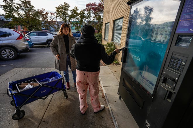 Safer drug-use kits, safer sex kits save lives, says <a href="/HamCoHealth/">Hamilton County Public Health</a>. See where we are with #HIV, OD prevention as 2 new vending machines join this one in Cincinnati: tinyurl.com/5n9368sj via <a href="/Enquirer/">Enquirer</a>