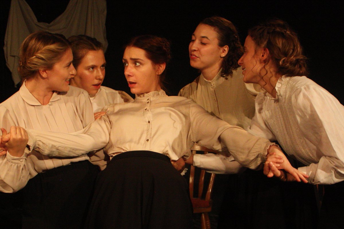 pubtheatres1's tweet image. Must see shows for January 2024 include 

PAVED WITH GOLD AND ASHES and FIRE EMBERS ASH @BaronsCourt_W14 
GANGSTA BABY @TheHopeTheatre 
TRANSGRESSION @WhiteBearTheatr 
DOUBLE ACT @LandUTheatre @RobbieNestor 

View all londonpubtheatres.com/pick-of-the-mo…