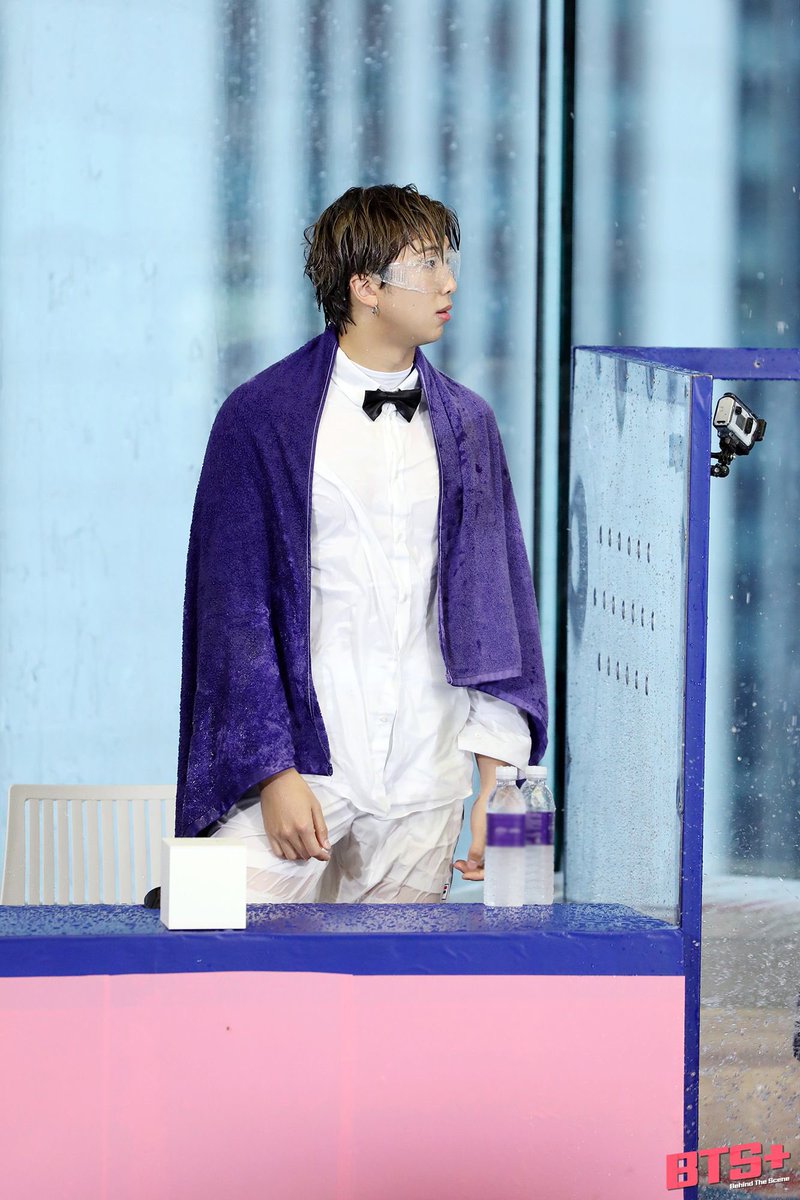 BTSWorldHearts's tweet photo. https://t.co/NpBe0HIKZU