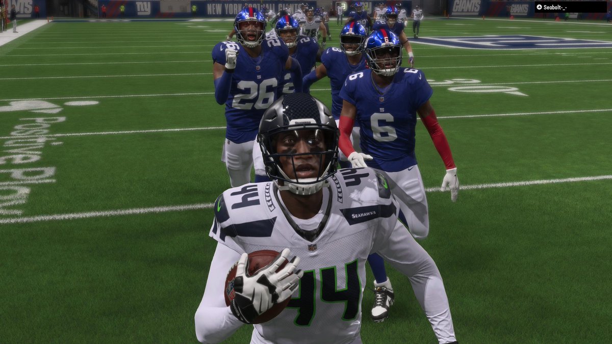 SeahawksFML's tweet photo. RUNNNN De'Forrest! RUUunnnnnn!
#roty
@FMLReport https://t.co/PPWYjlhYoh