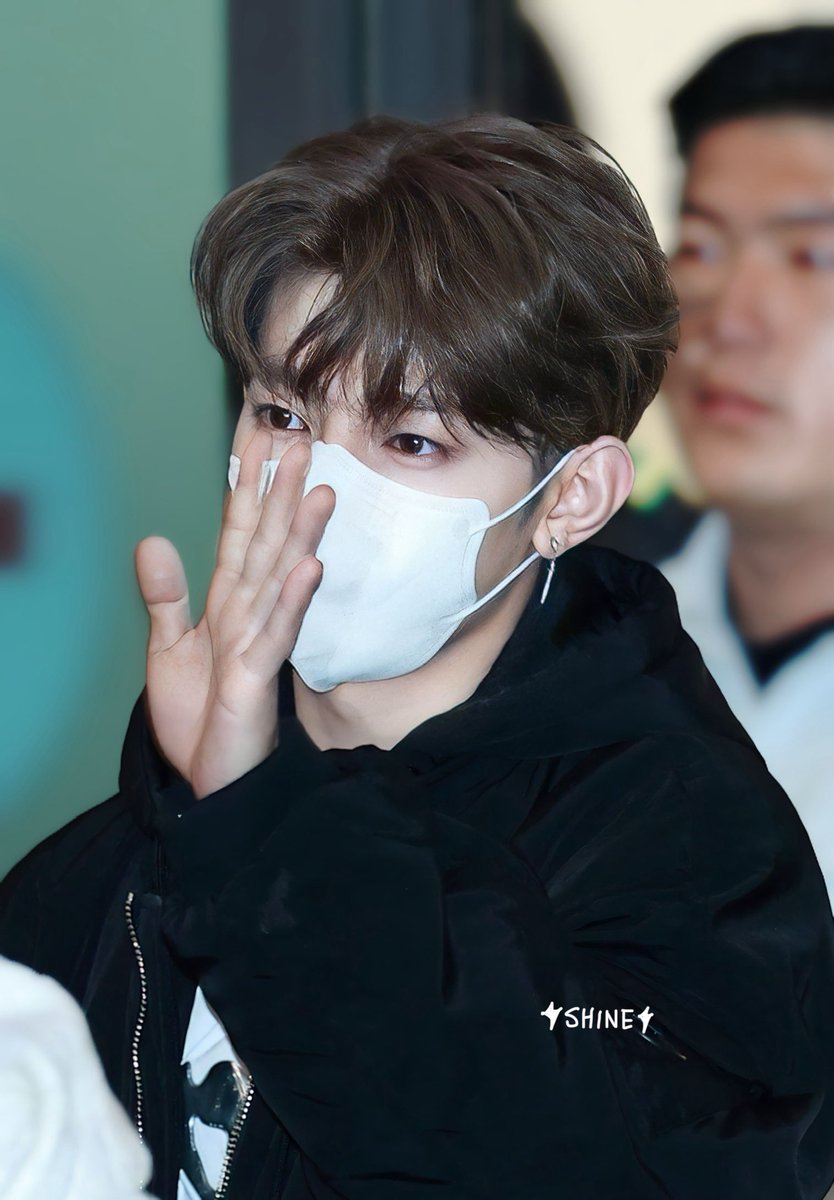 shine_onhao's tweet photo. 20240103 ICN 🛬

#장하오 #章昊 #ジャンハオ #ZHANGHAO #zerobaseone #ZEROBASEONE #제로베이스원 https://t.co/H7LTGHpAOA