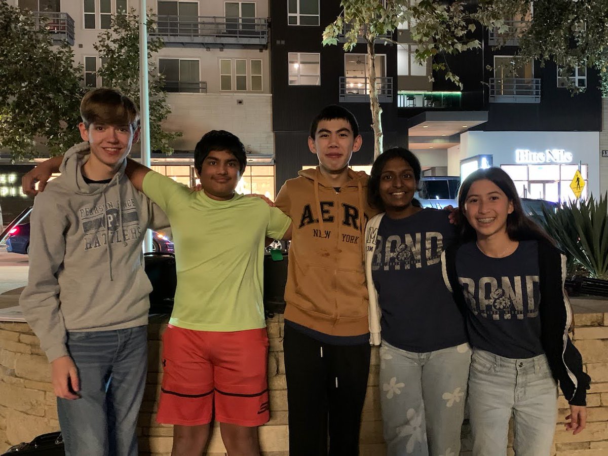 Over the holiday break, these talented students created an ensemble, Five Star Winds! They arranged pieces to play, practiced, advertised their performances and performed around the community ALL ON THEIR OWN! We are so proud of you!
<a href="/rrisdfinearts/">Round Rock ISD Fine Arts</a>, <a href="/RoundRockISD/">Round Rock ISD</a> <a href="/PearsonRanchMS/">Pearson Ranch MS</a>