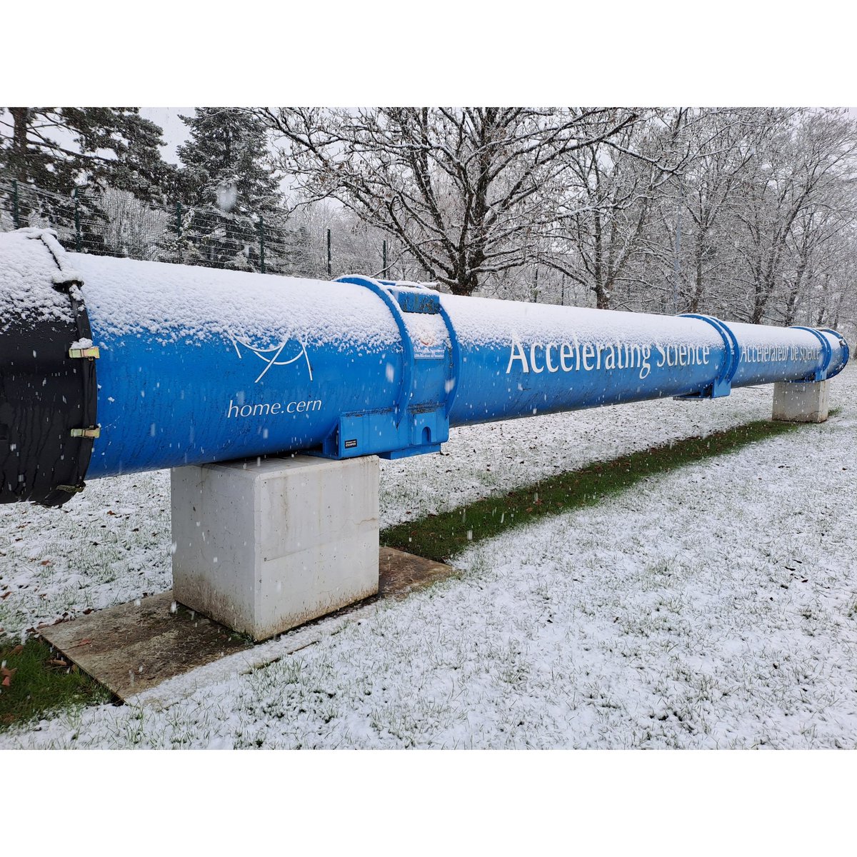 Happy New Year from everyone at the CMS Young Scientists Committee! 🥳

📸: <a href="/Kathryn_Coldham/">Kathryn Coldham</a>