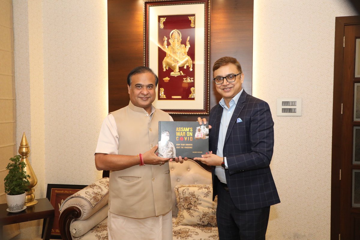 Today, noted journalist Shri Wasbir Hussain presented his new book 'Assam's War on Covid: How Team Himanta beat the Pandemic' to HCM Dr @himantabiswa. The book, launched today, chronicles the difficult phase of COVID and how HCM led from the front to tackle the health emergency