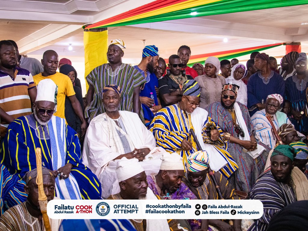 FailaAbdulRazak's tweet image. A tremendous honor to receive support from His Royal Majesty, the King of Dagbon, Yaa Naa Abubakari Mahama II. Yesterday, a heartfelt delegation represented his unwavering backing. Gratitude for the royal encouragement on this journey. #FAILACOOKATHON #cookathonbyfaila