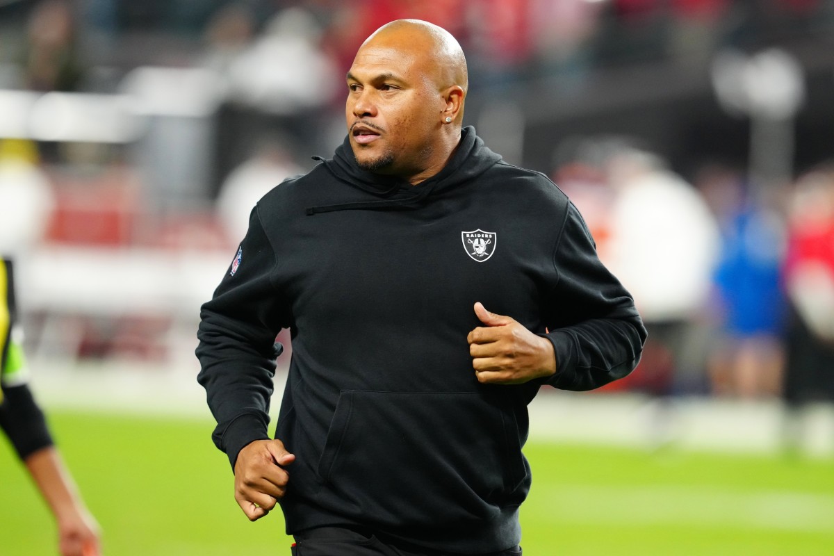 #Raiders source on the current vibe in the building surrounding interim head coach Antonio Pierce: “(Mark Davis) hasn’t tipped his hand yet, but I’m hoping Antonio gets the job. He’s a straight-shooter. He doesn’t mince words when he’s talking to people. He has great football…