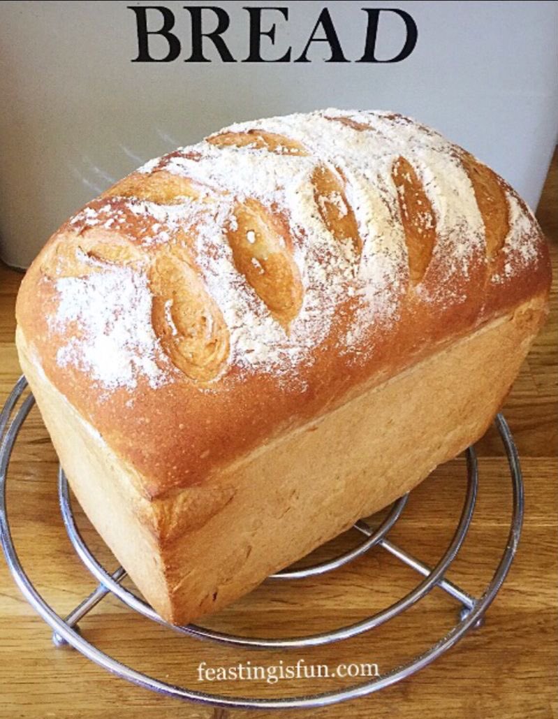 sammiefeasting's tweet photo. Farmhouse White Loaf - the most popular bread recipe on my blog because it’s easy to make and tastes delicious, every single time it’s made 🌟
RECIPE - https://t.co/9zT4gcdYYW
#Bread #3rdJanuary #recipes #NewYear2024 https://t.co/8RurZrC95d