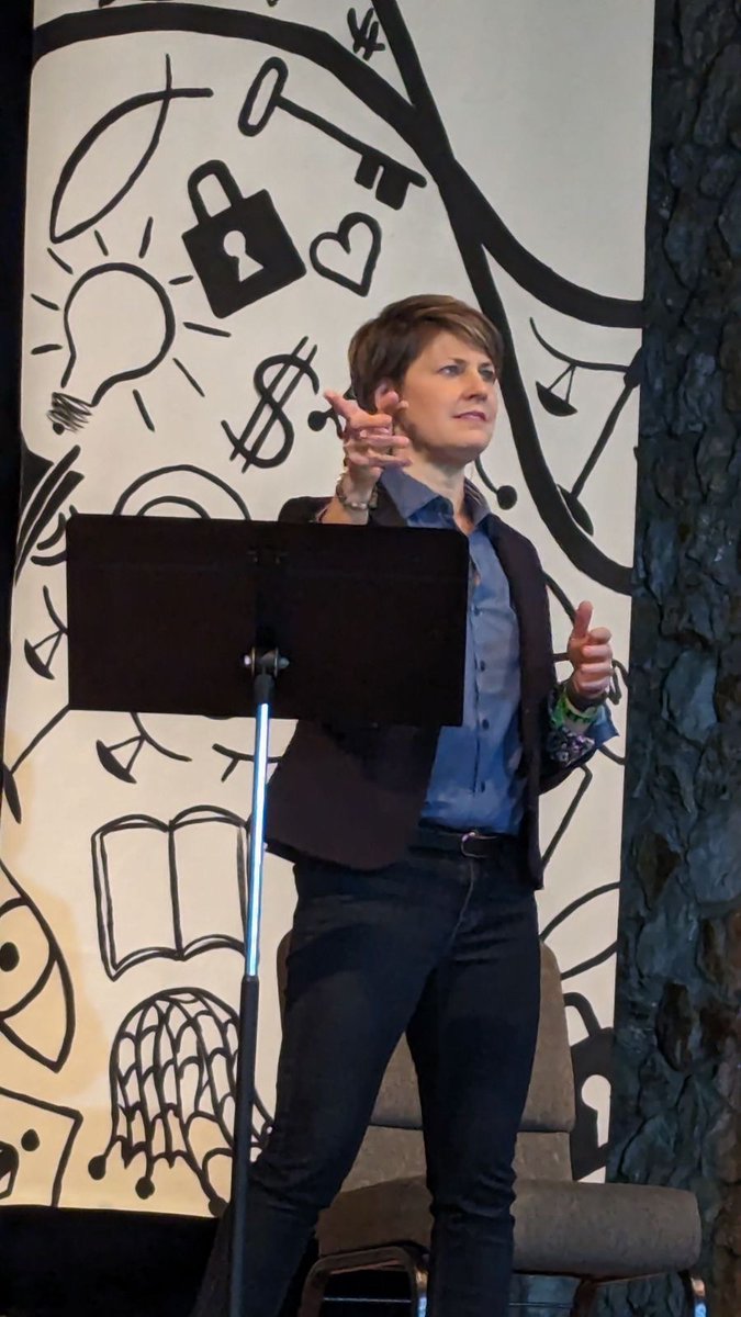 presoutlook's tweet photo. We are excited to see Outlook editor, @terimcdowellott , lead her keynote at the #CollegeConference at @Montreat! https://t.co/SCidujv386