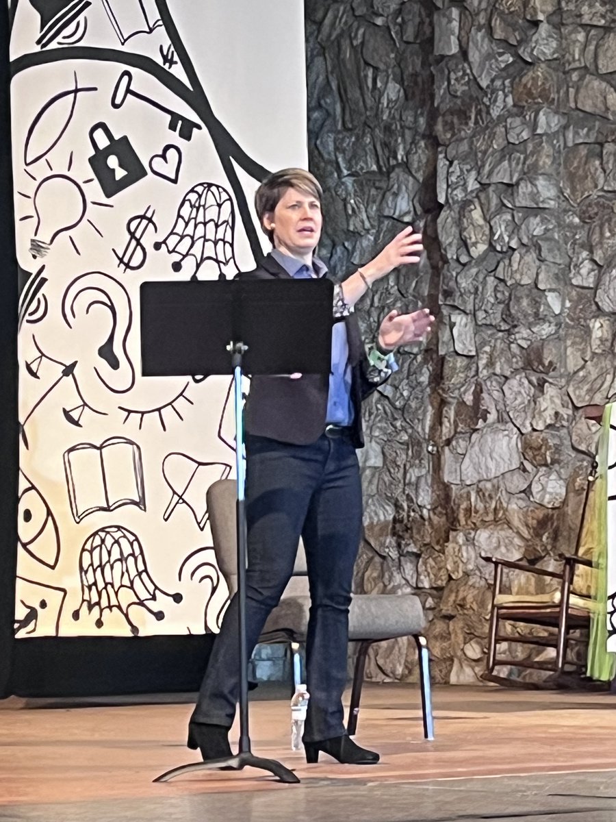 presoutlook's tweet photo. We are excited to see Outlook editor, @terimcdowellott , lead her keynote at the #CollegeConference at @Montreat! https://t.co/SCidujv386