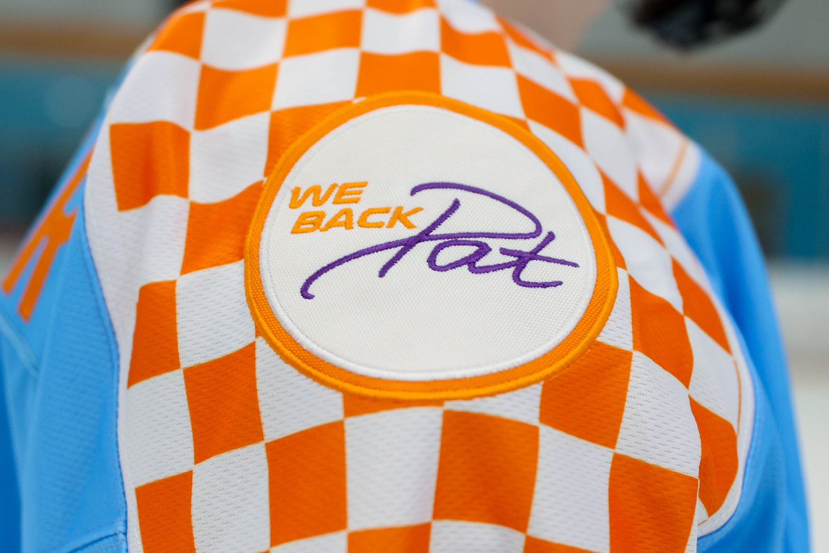 BR_OpenIce's tweet photo. Tennessee hockey pays homage to the late Pat Summitt with their new ‘Summitt Blue’ alternates 🔥 

(via @IceVolsHockey) https://t.co/3wmaOPRDBe