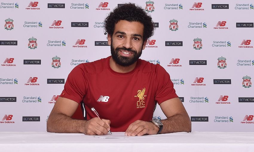 AnythingLFC_'s tweet photo. 🚨🚨🚨Mohamed Salah is leaning towards signing a contract extension at Liverpool

✍️ [@stevek9KS1TV via @AnfieldWatch] https://t.co/6w5E7jUqCK