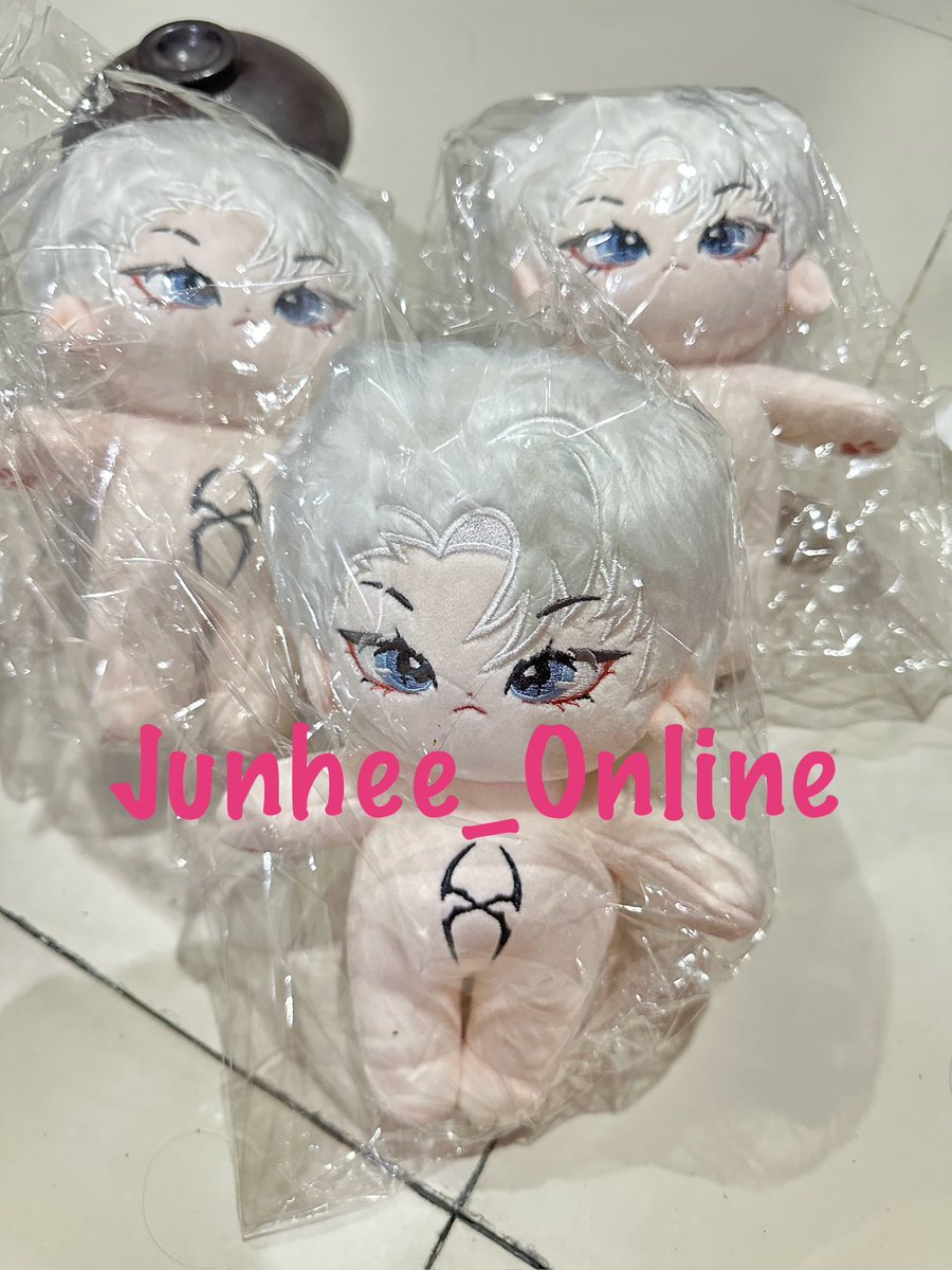 junhee_online's tweet photo. #JunheeOnlineArrivals

✨ Spider Hoshi 
✨ Wanjaa Woozi 
✨ Sleepy Coups
✨ Bvlgari Won https://t.co/uTjaAjPrDH