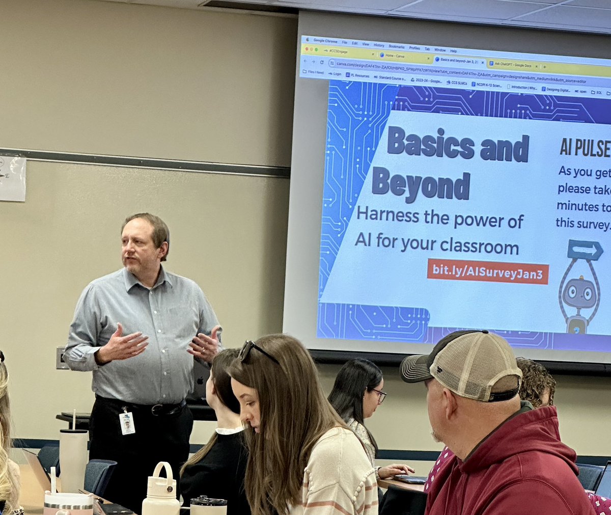 𝕋𝕖𝕣𝕣𝕚 ℍ𝕒𝕝𝕝, ℂ𝔼𝕋𝕃® tweet media